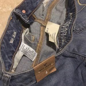 American Eagle Outfitters Jeans - American Eagle Boy Jean NWT Size 4 American Eagle Outfitters Jeans - American Eagle Boy Jean NWT Size 4